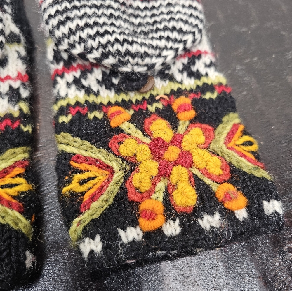 Fingerless Gloves - Picture 5 of 10